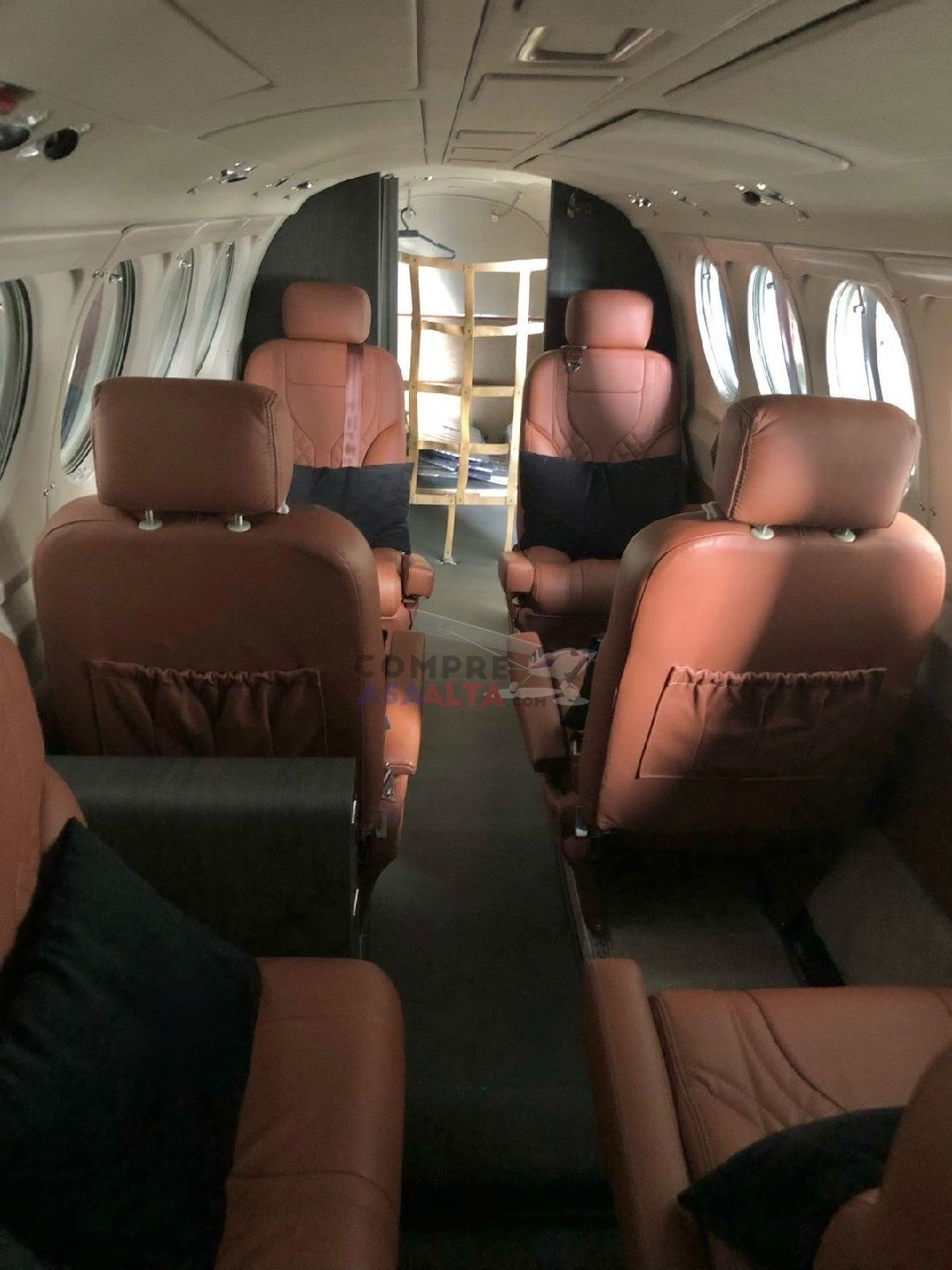 BEECHCRAFT KING AIR B200 1980 — foto 7 de 10