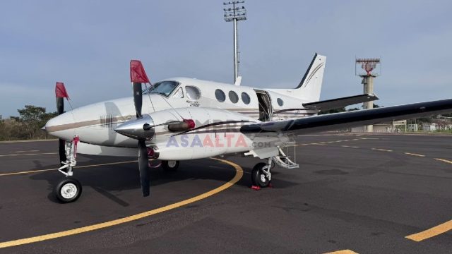 BEECHCRAFT KNG AIR C90B 1998