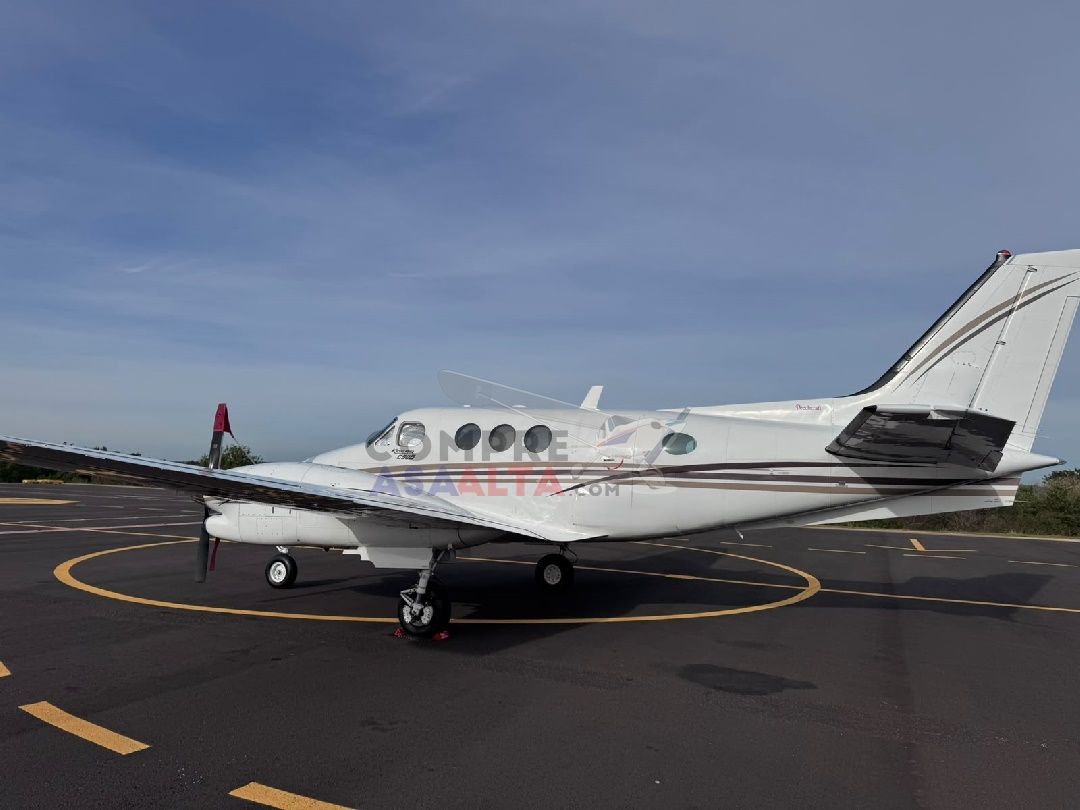 BEECHCRAFT KNG AIR C90B 1998 — foto 4 de 11