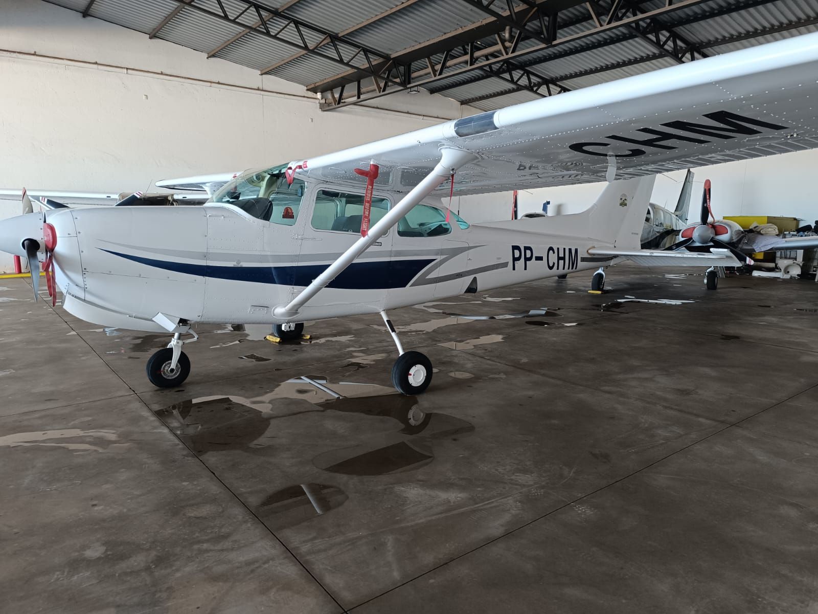 CESSNA 172RG 1981 — foto 2 de 7