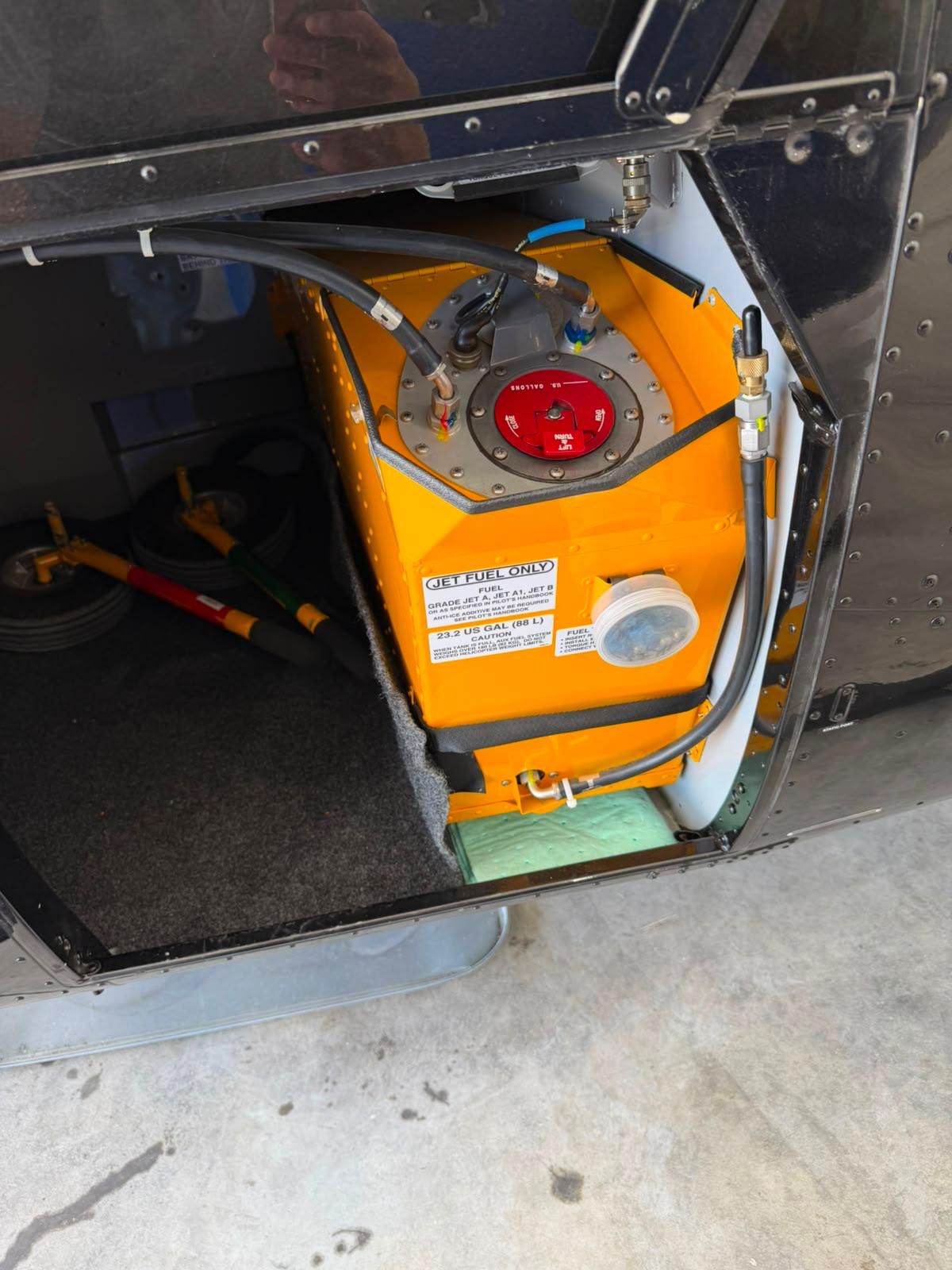 ROBINSON R66 2020 — foto 14 de 17