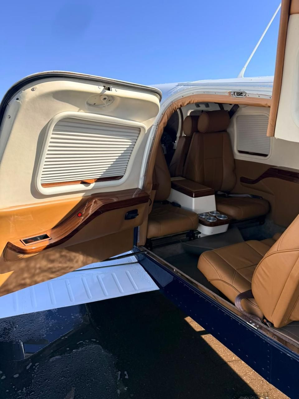 PIPER SENECA IV 1995 — foto 6 de 7