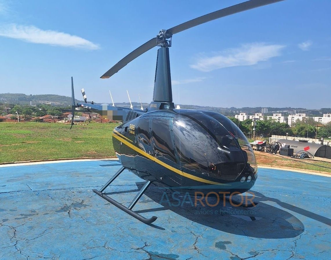 ROBINSON R66 TURBINE 2013 — foto 1 de 8