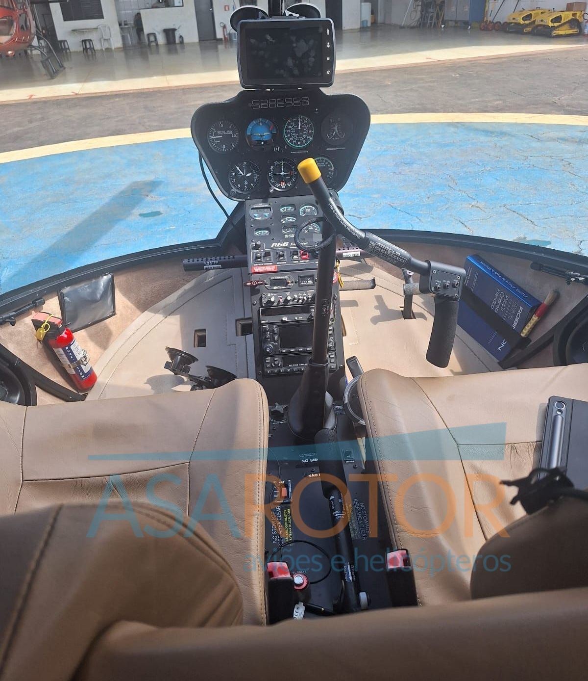 ROBINSON R66 TURBINE 2013 — foto 6 de 8