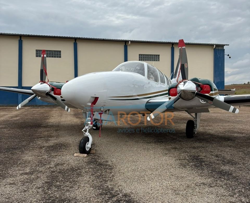 BEECHCRAFT BARON G58 2008 — foto 1 de 10