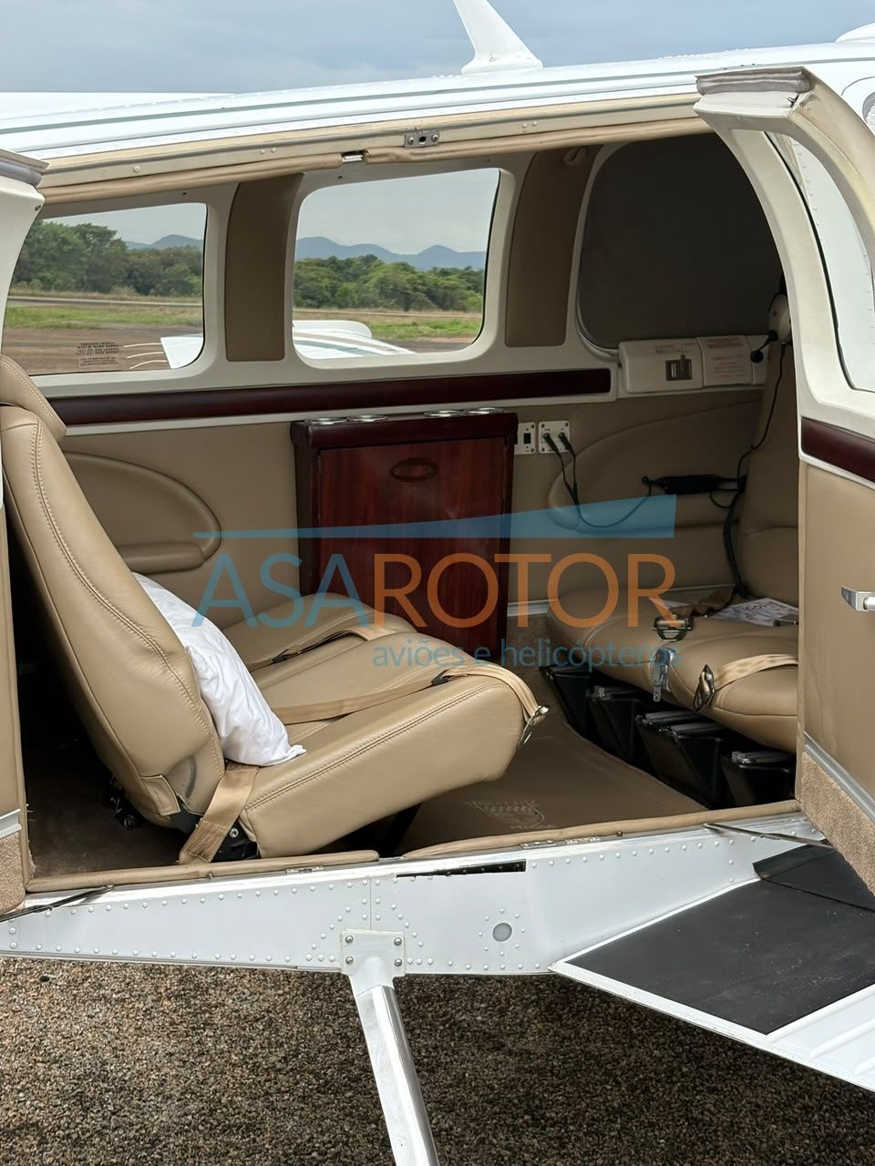 BEECHCRAFT BARON G58 2008 — foto 7 de 10