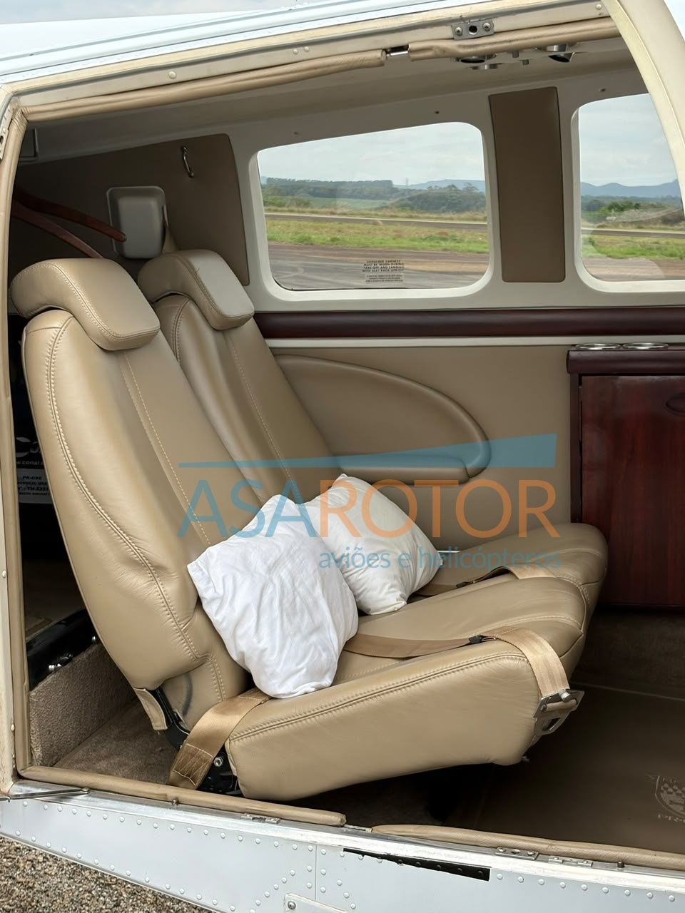 BEECHCRAFT BARON G58 2008 — foto 9 de 10