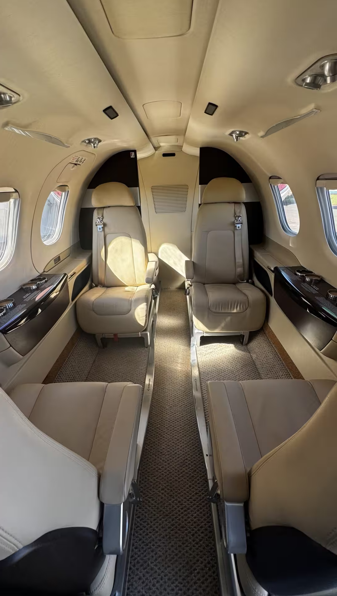 2013 Phenom 100 | PR-FYB | SN 50000324 — foto 3 de 5