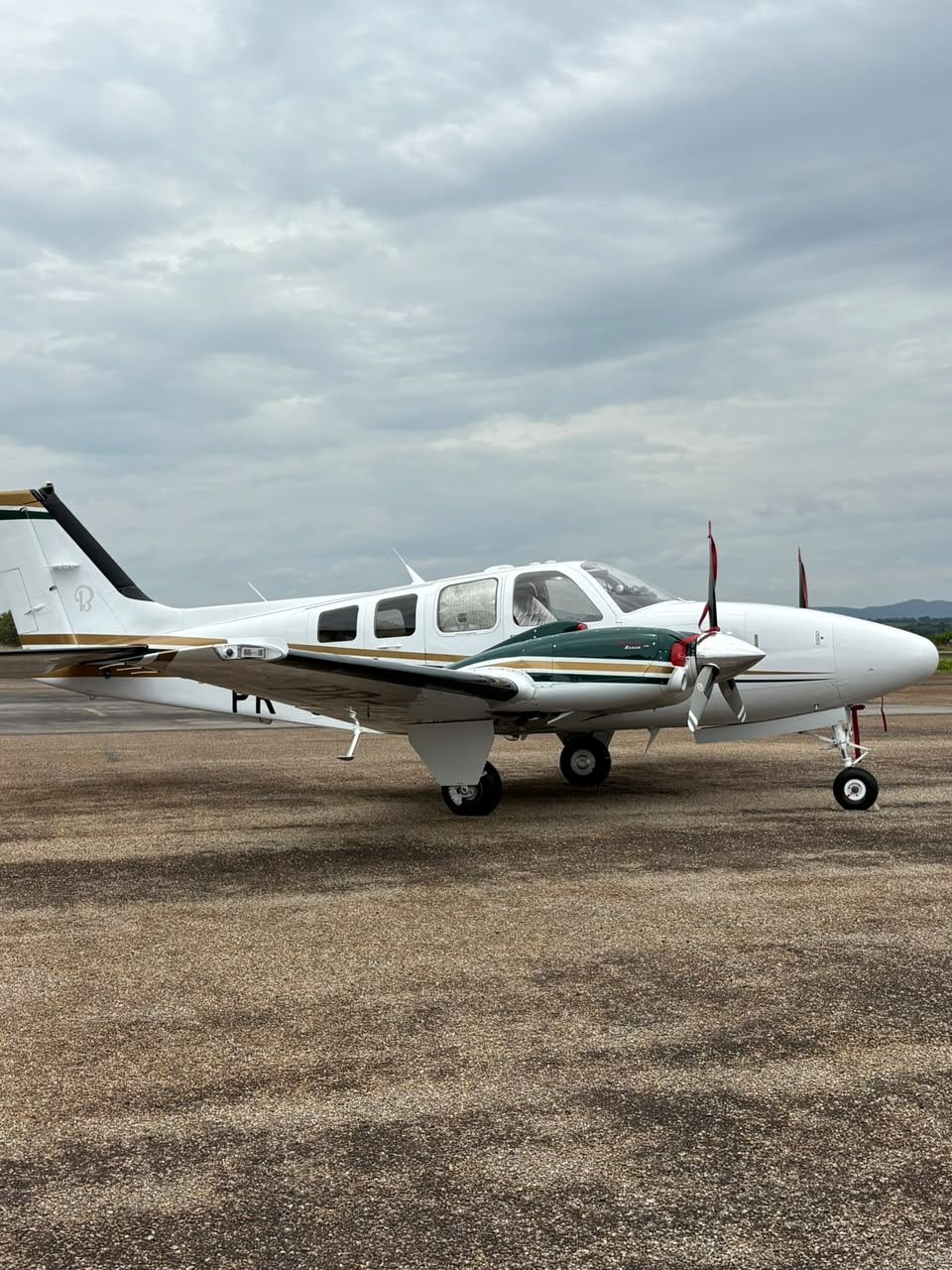 Beechcraft Baron G58 2008, photo 6