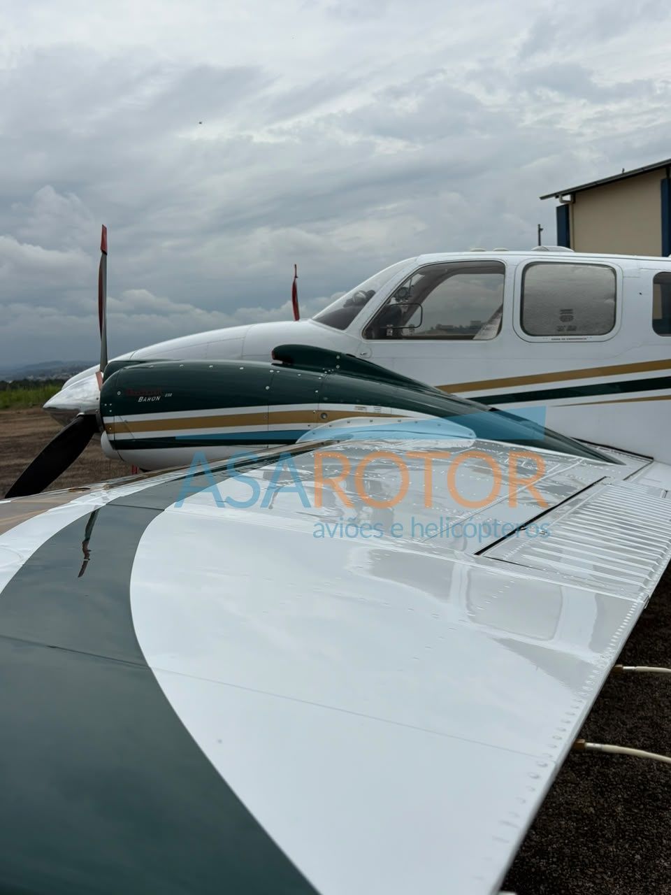 BEECHCRAFT BARON G58 2008 — foto 3 de 10