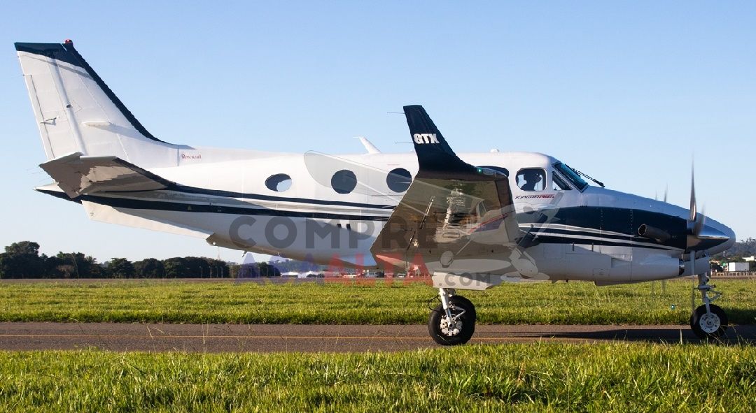 BEECHCRAFT KING AIR C90 GTX 2015 — foto 14 de 18