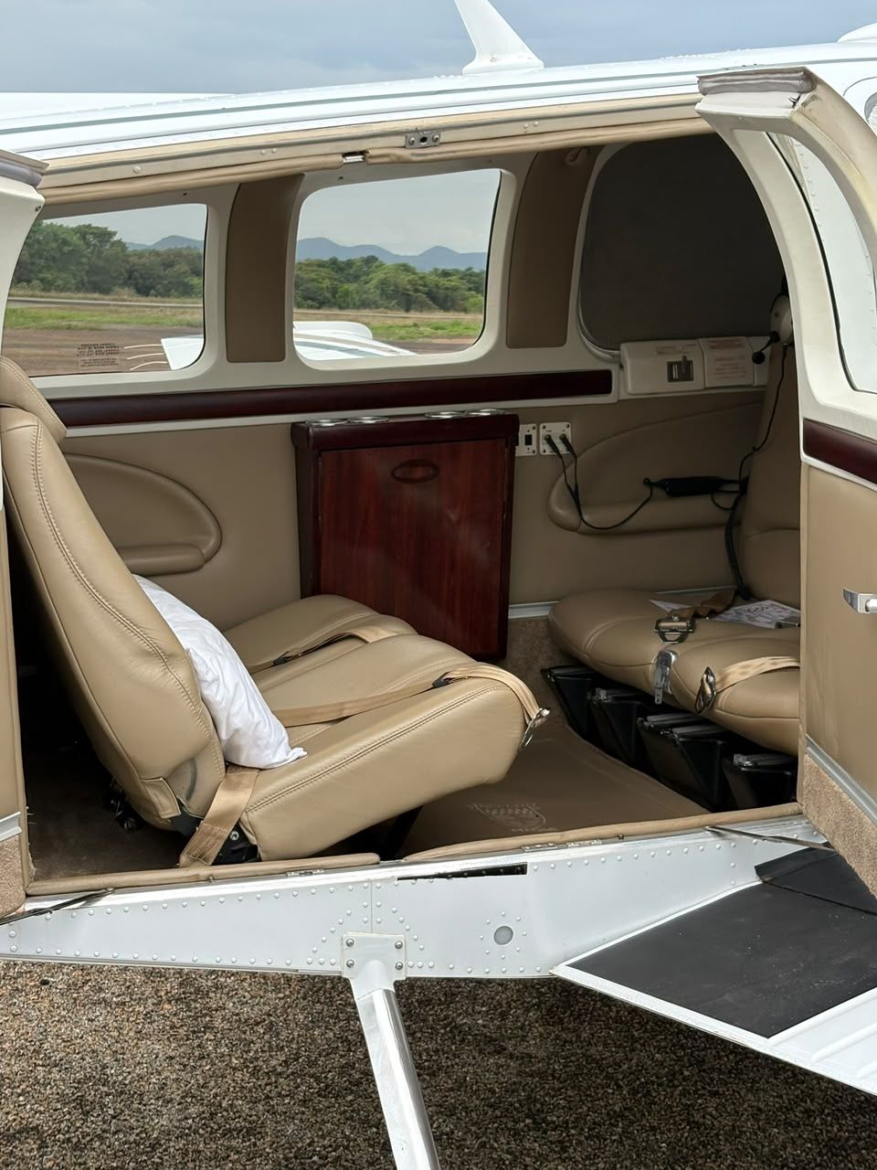 Beechcraft Baron G58 2008, photo 2
