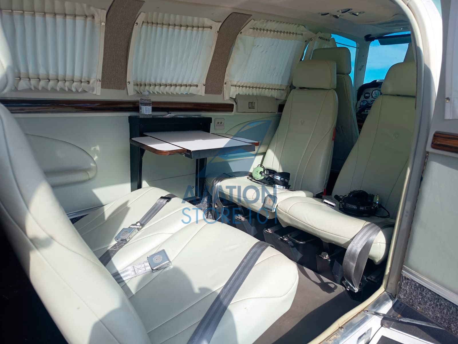 BEECHCRAFT BONANZA A36 1983 — foto 17 de 20