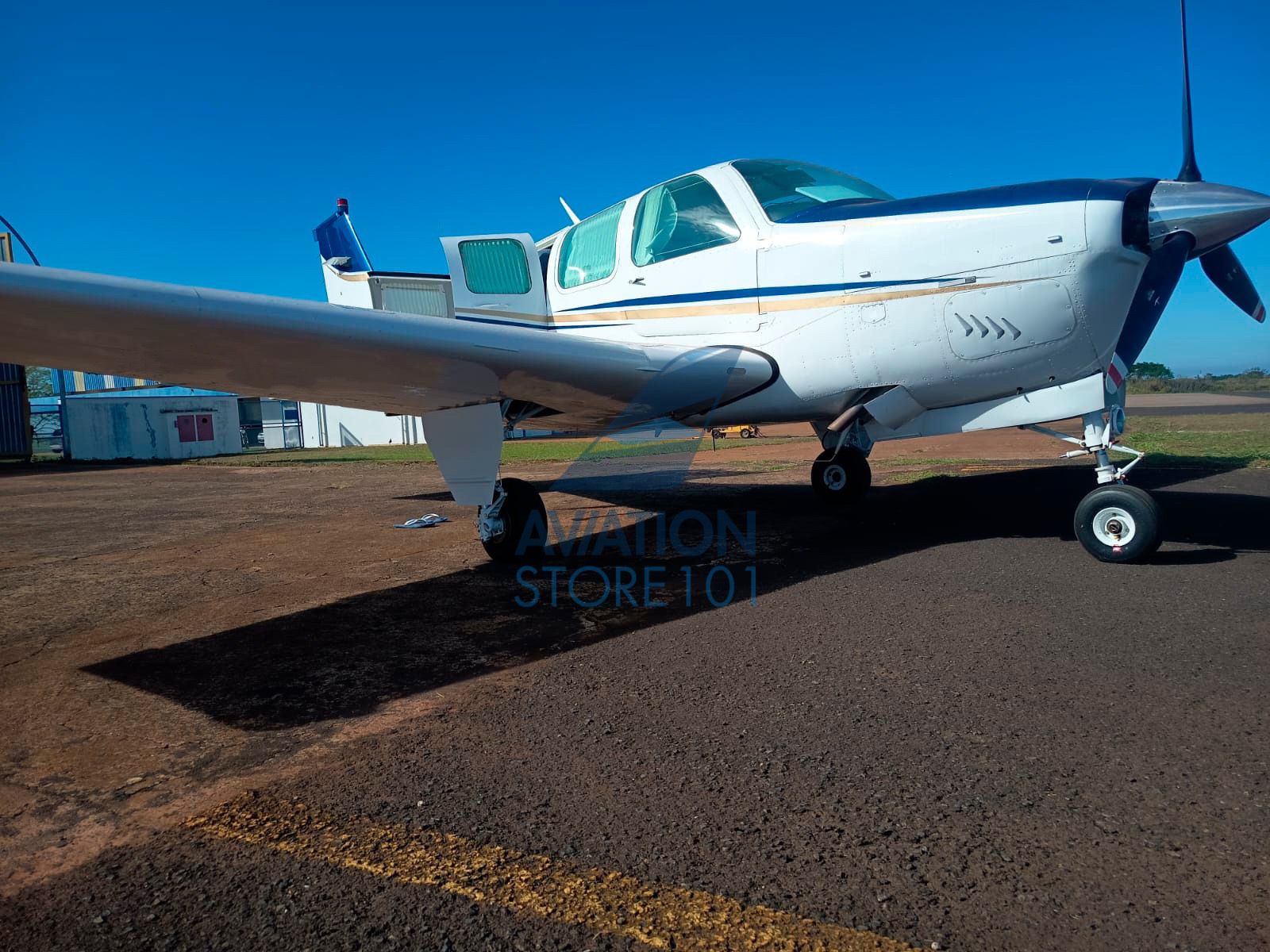 BEECHCRAFT BONANZA A36 1983 — foto 16 de 20