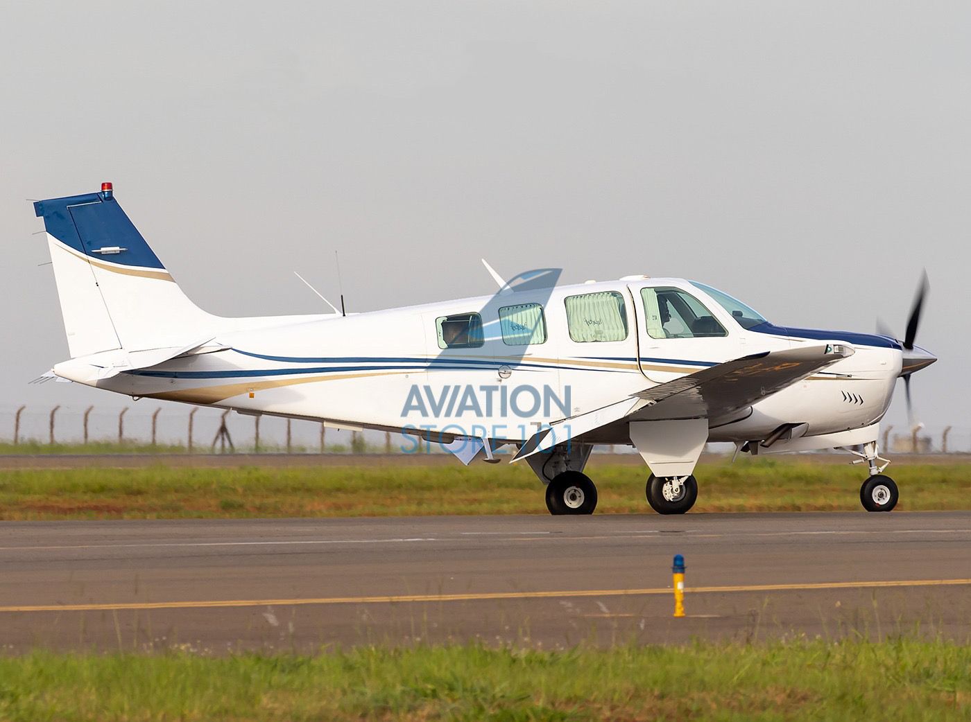 BEECHCRAFT BONANZA A36 1983 — foto 1 de 20