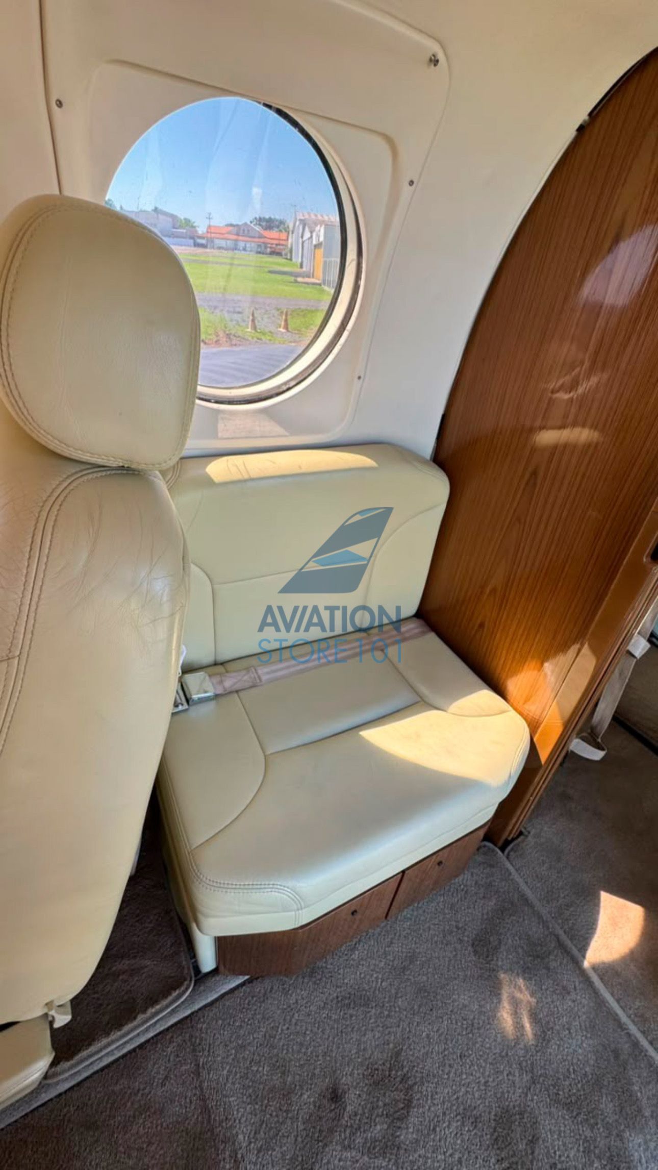 BEECHCRAFT KING AIR C90 1981 — foto 26 de 29