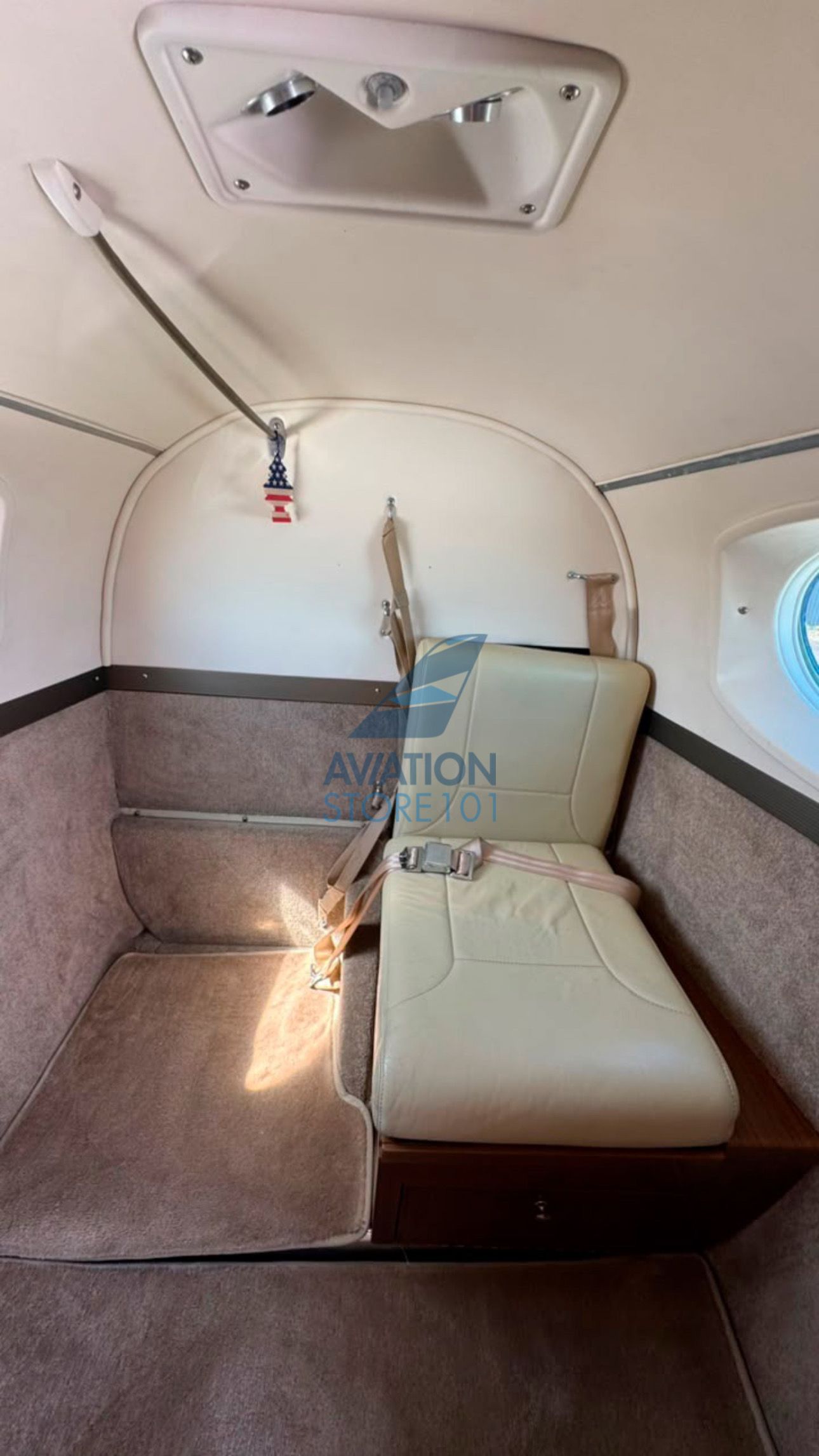 BEECHCRAFT KING AIR C90 1981 — foto 25 de 29