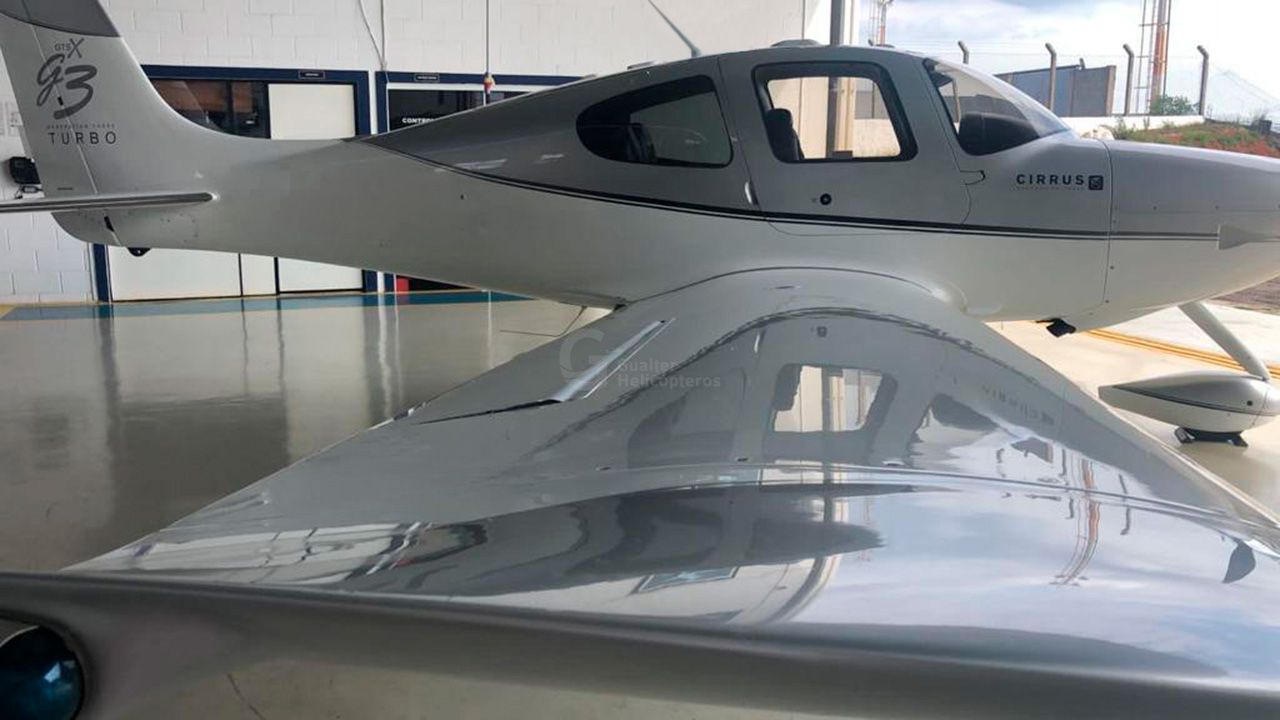 CIRRUS SR22TN G3 GTS 2007 — foto 4 de 6