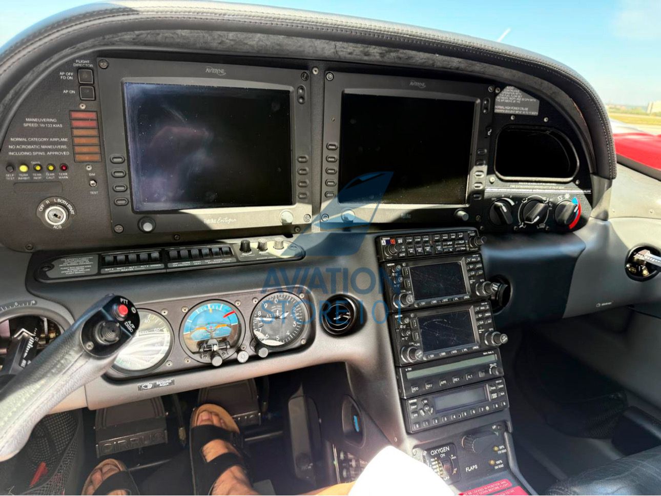 CIRRUS SR22 G3 TURBO 2008 — foto 14 de 16