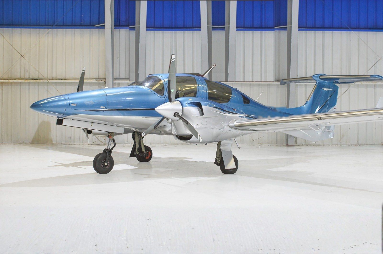 DIAMOND DA62 2023 — foto 1 de 5
