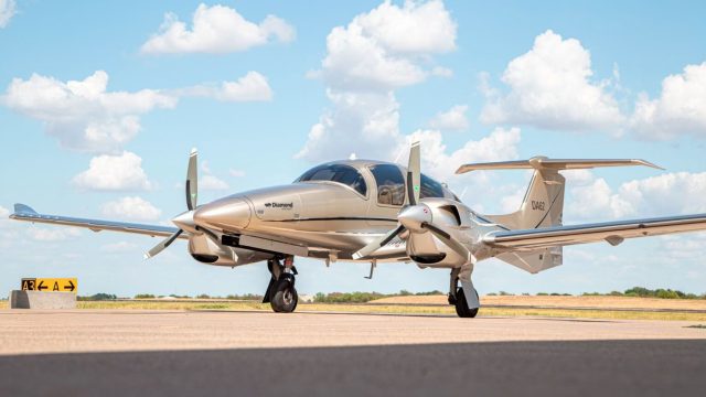 DIAMOND DA62 2017