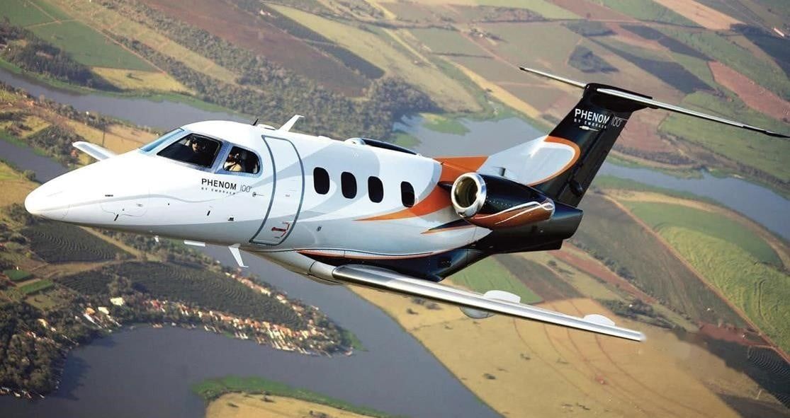EMBRAER PHENOM 100 2010 — foto 1 de 5