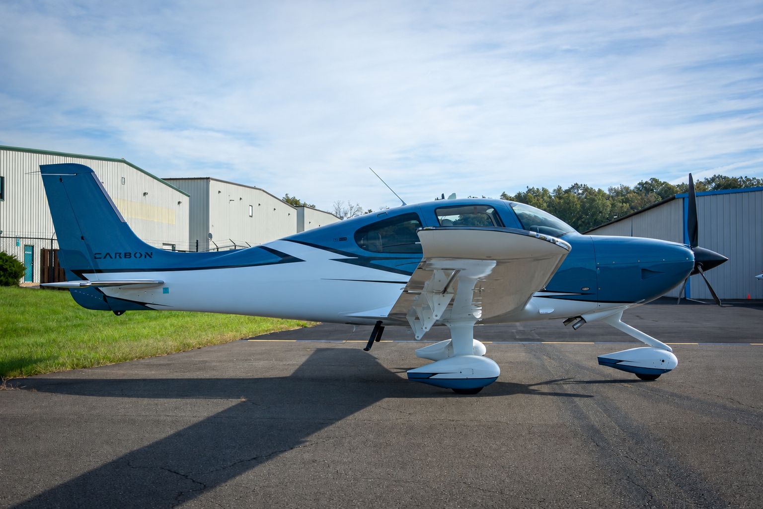 CIRRUS SR22 G6 GTS 2022 — foto 2 de 5