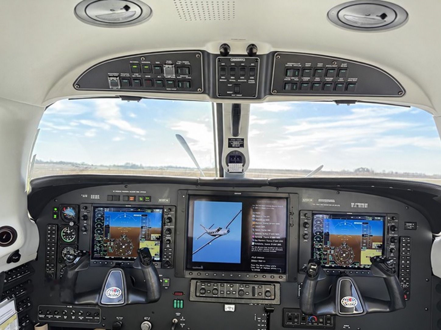 PIPER MERIDIAN 2015 — foto 3 de 5