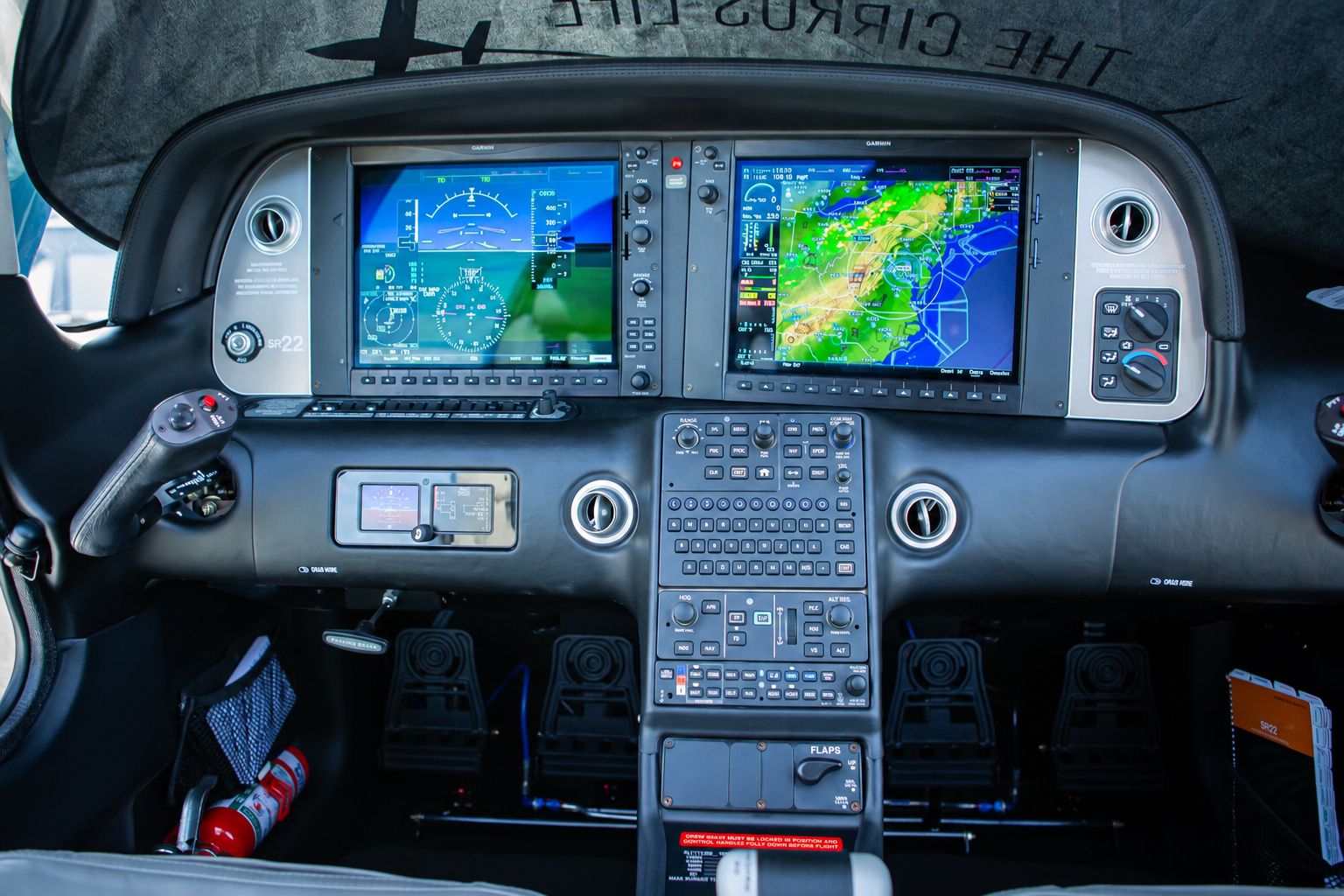 CIRRUS SR22 G6 GTS 2022 — foto 3 de 5