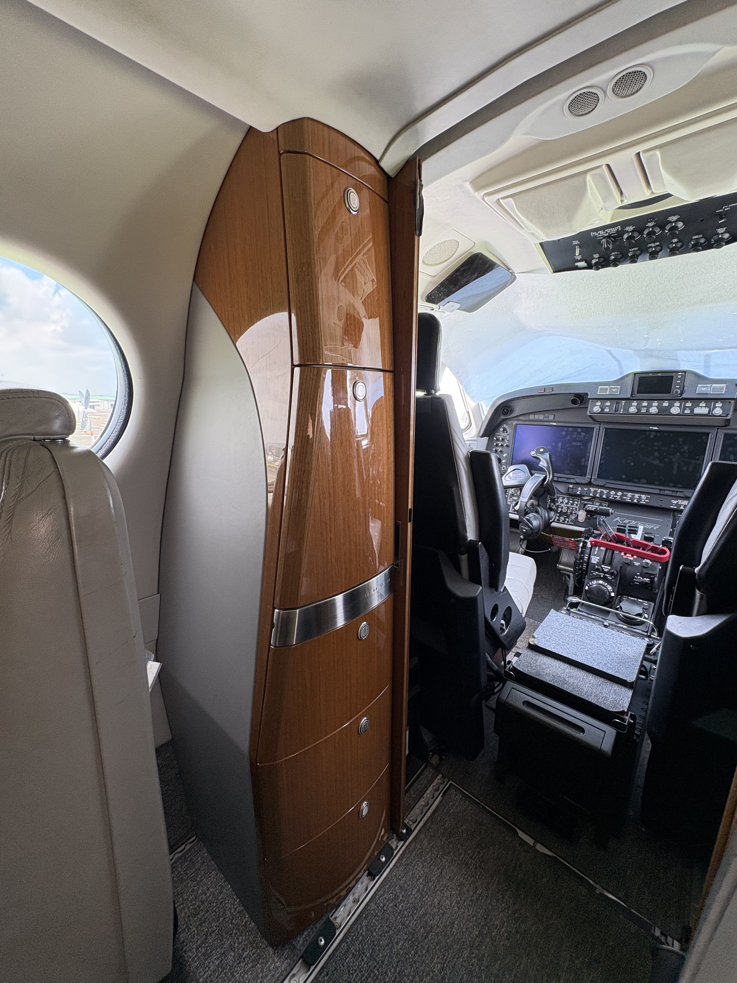 Beechcraft King Air 360ER 2021, photo 6