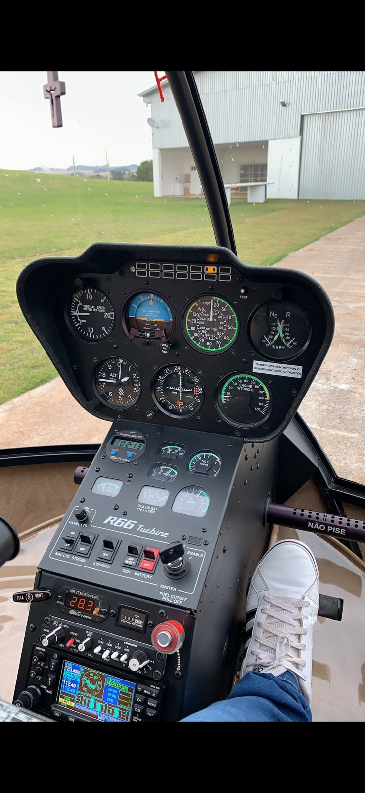 ROBINSON R66 2013 — foto 3 de 4