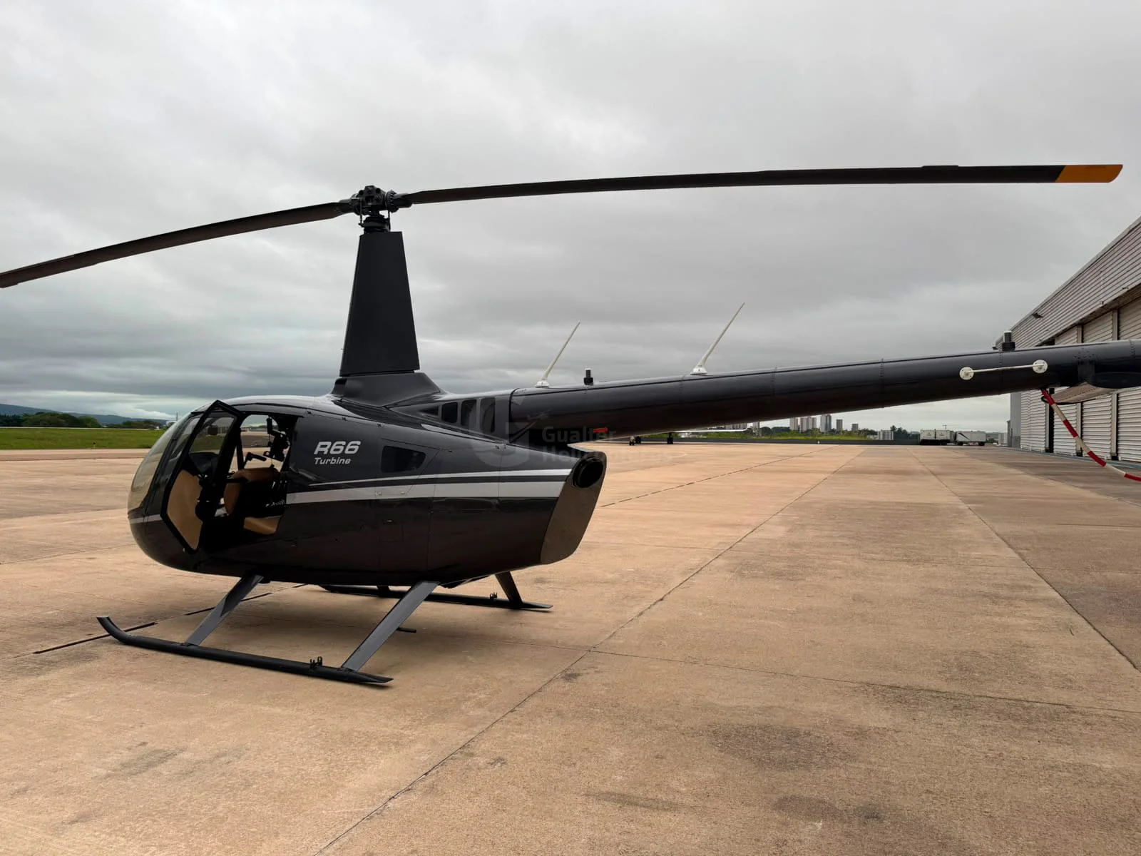 ROBINSON R66 TURBINE 2024 — foto 3 de 13