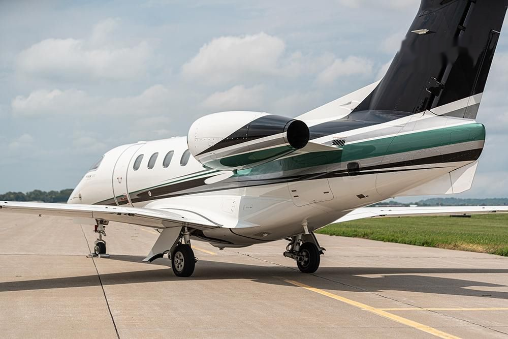 EMBRAER PHENOM 300E 2018 — foto 3 de 12