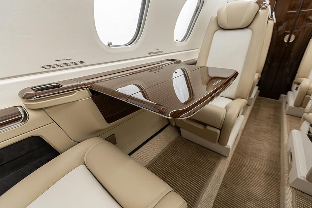 EMBRAER PHENOM 300E 2018 — foto 5 de 12
