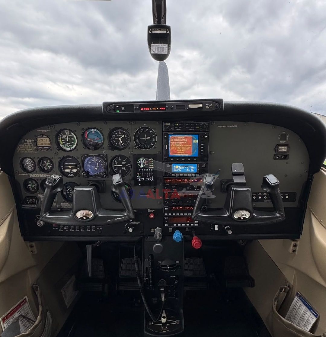 CESSNA 182T SKYLANE 2003 — foto 16 de 16