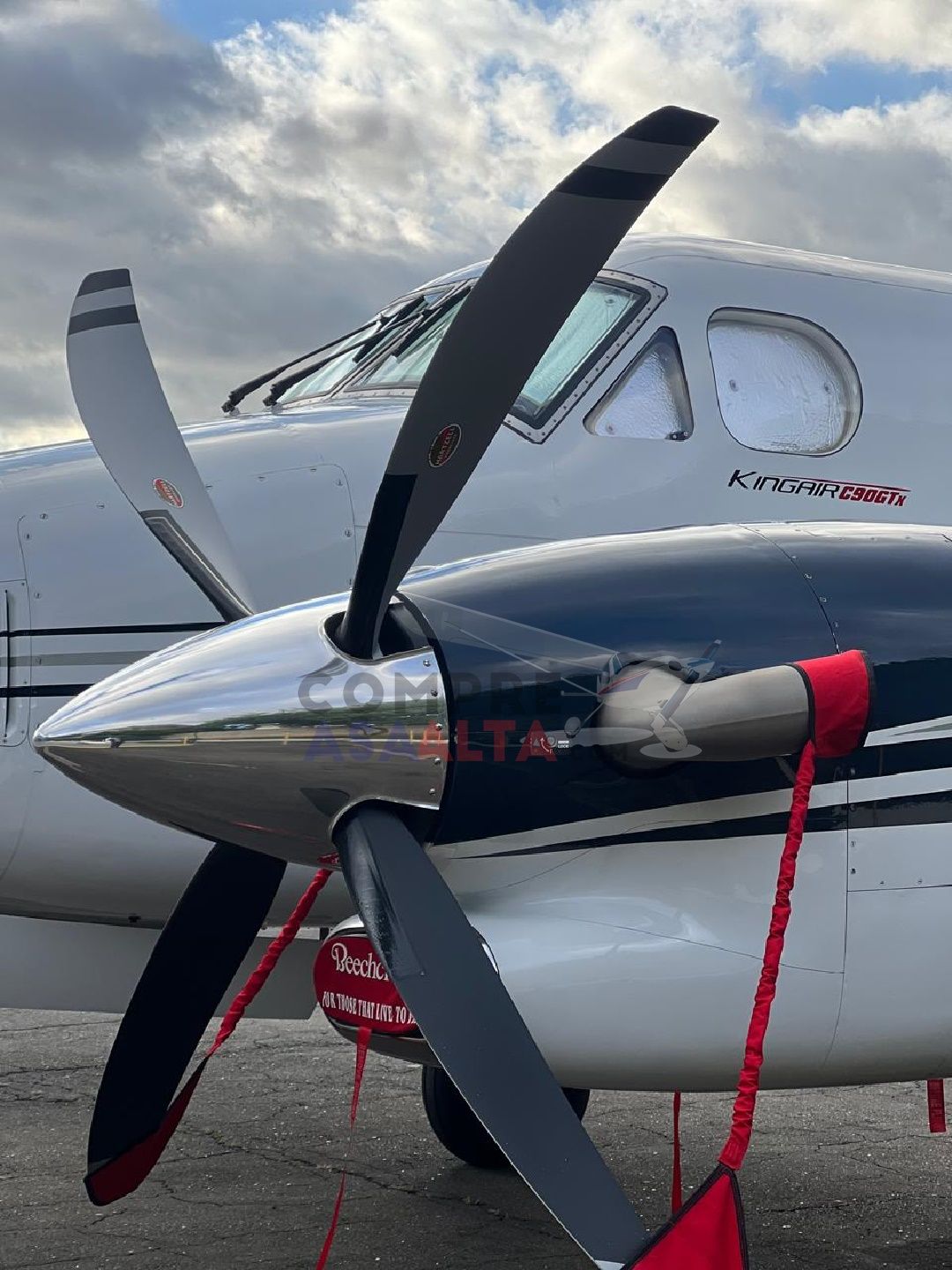 BEECHCRAFT KING AIR C90 GTX 2015 — foto 4 de 18