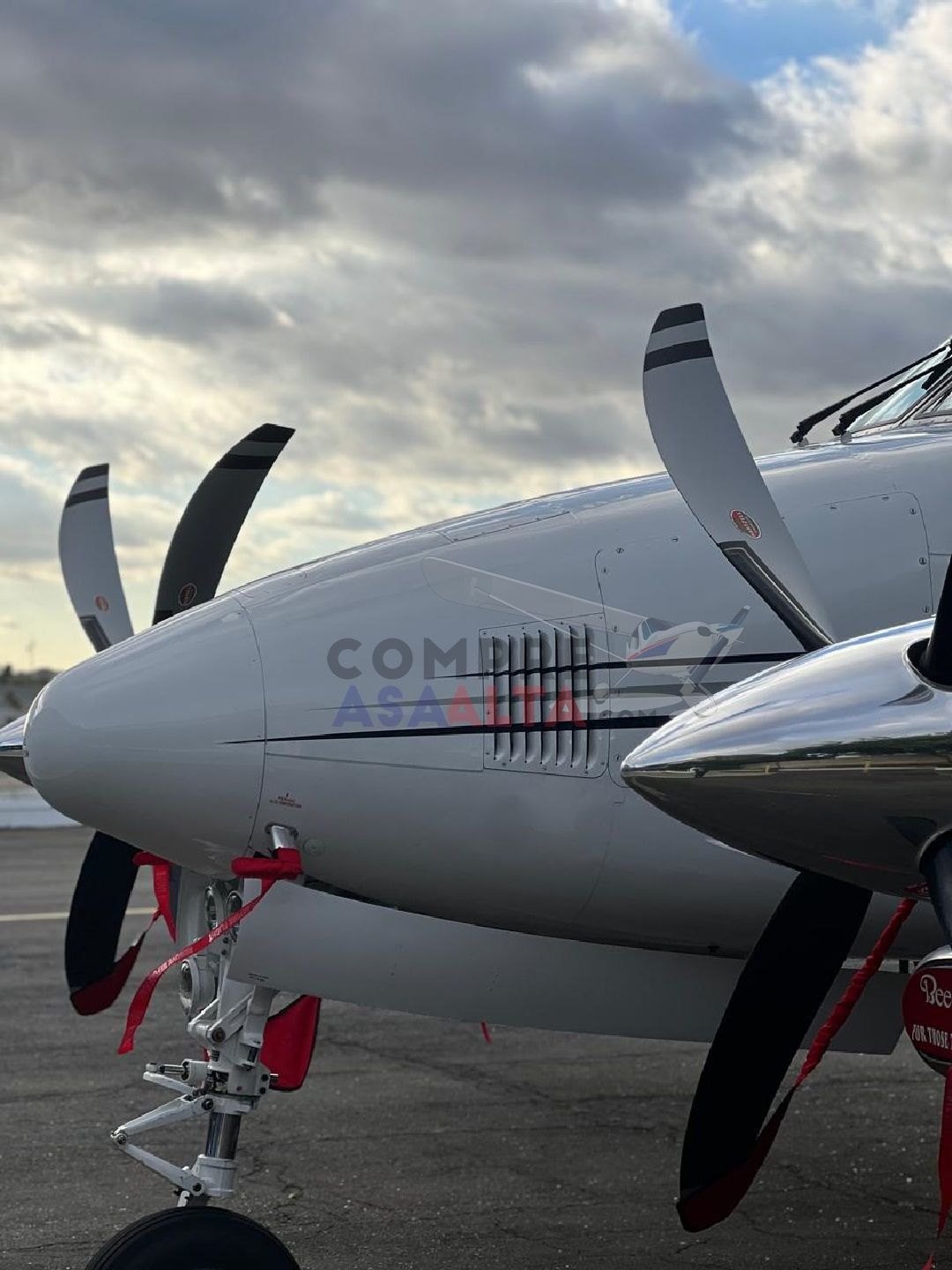 BEECHCRAFT KING AIR C90 GTX 2015 — foto 6 de 18