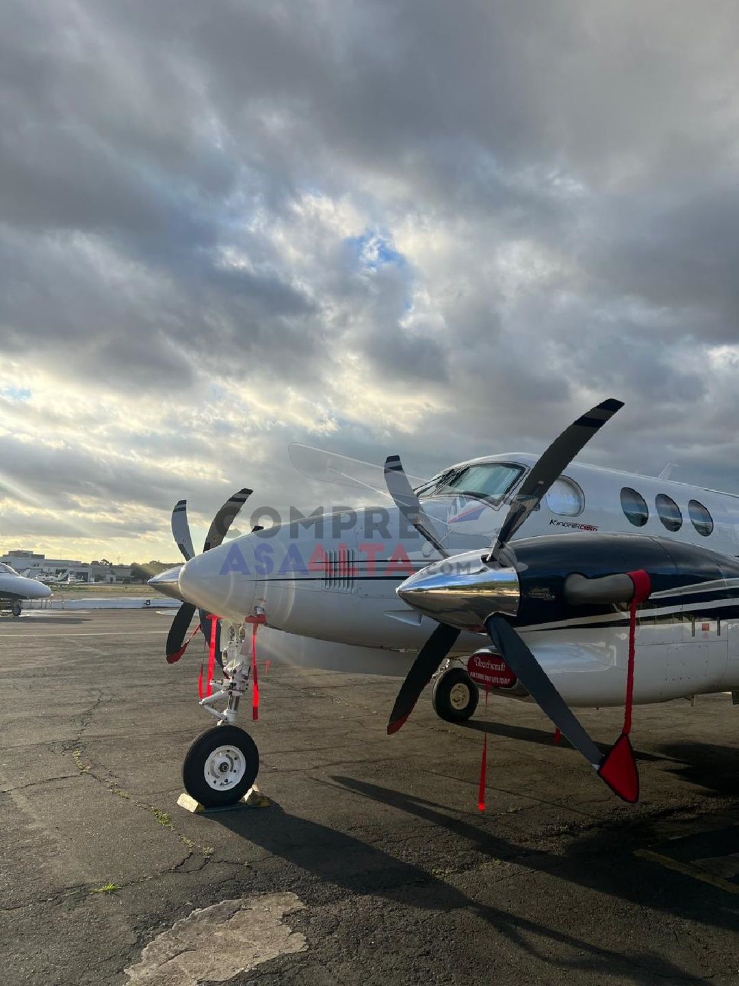 BEECHCRAFT KING AIR C90 GTX 2015 — foto 8 de 18