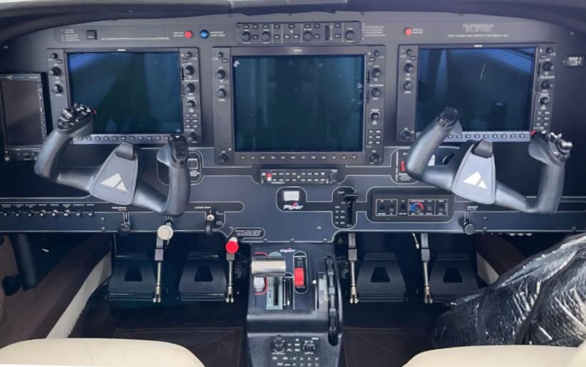 PIPER M500 2022 — foto 3 de 3