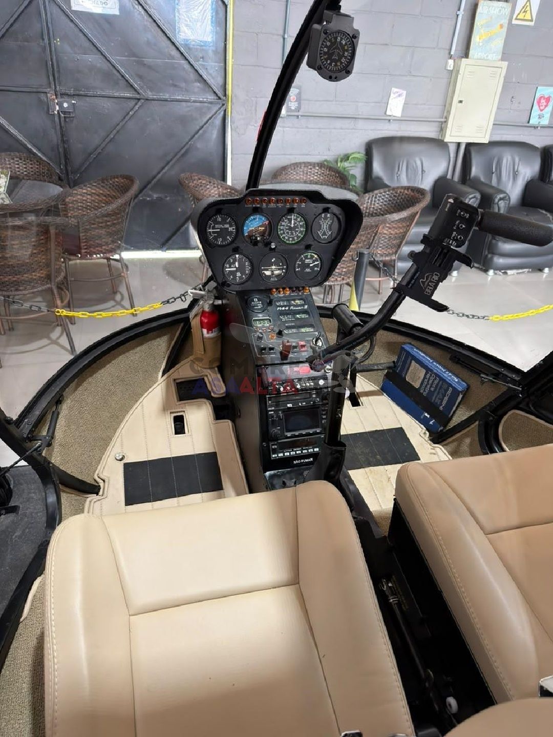 ROBINSON R44 RAVEN II 2009 — foto 8 de 8