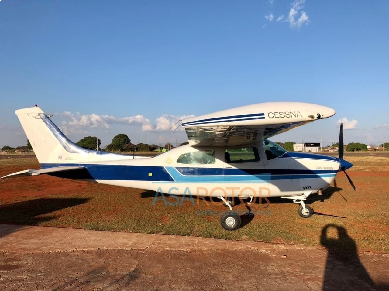 CESSNA T210M TURBO 1977