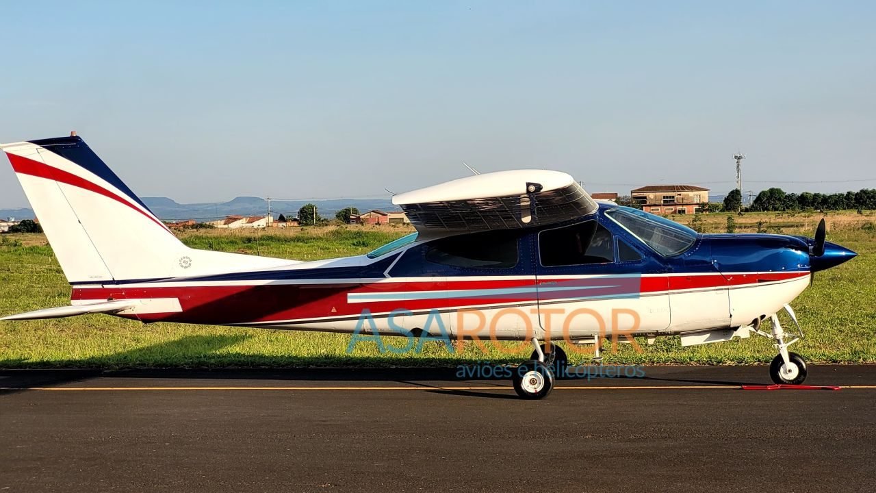 CESSNA 177RG CARDINAL 1971