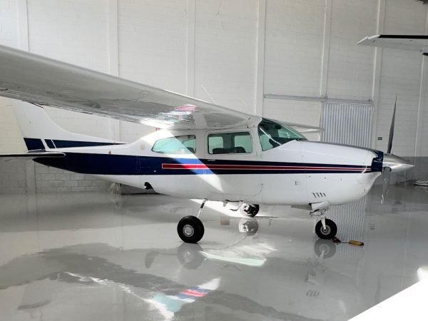 CESSNA 210M CENTURION 1979