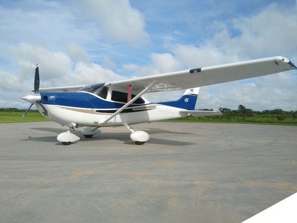 CESSNA SKYLANE 182T 2004