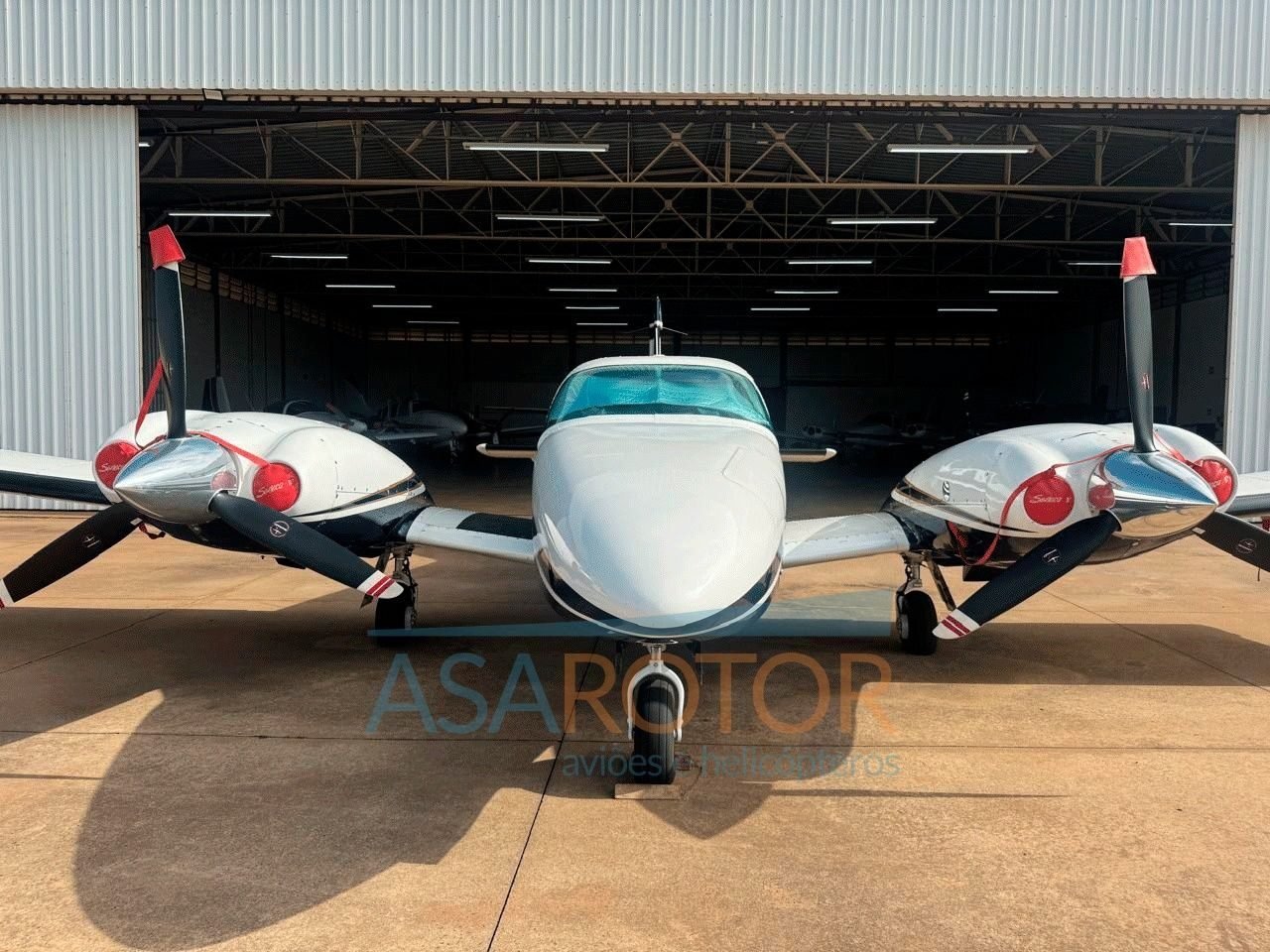 PIPER PA34-220T SENECA V 1998 PIPER PA34-220T SENECA V 1998