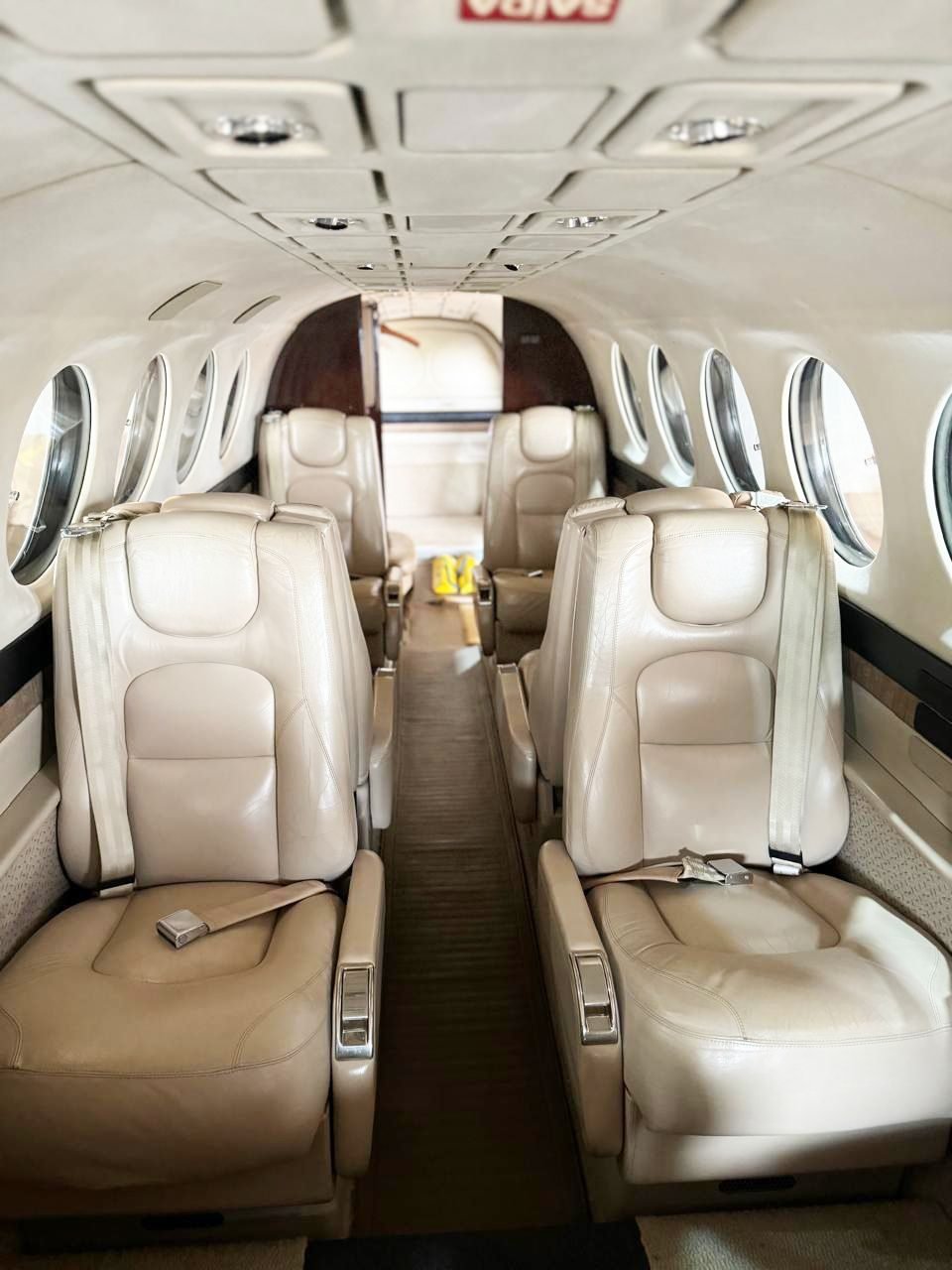 BEECHCRAFT KING AIR 350 2000 BEECHCRAFT KING AIR 350 2000