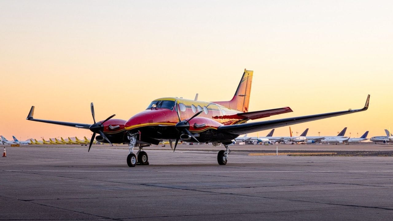 BEECHCRAFT KING AIR C90B 2004 BEECHCRAFT KING AIR C90B 2004