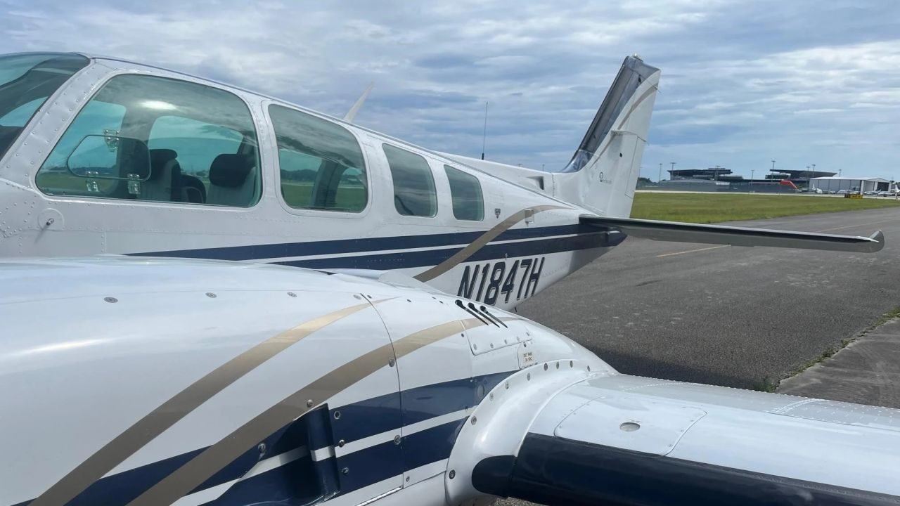 BEECHCRAFT BARON 58TC 1982 BEECHCRAFT BARON 58TC 1982