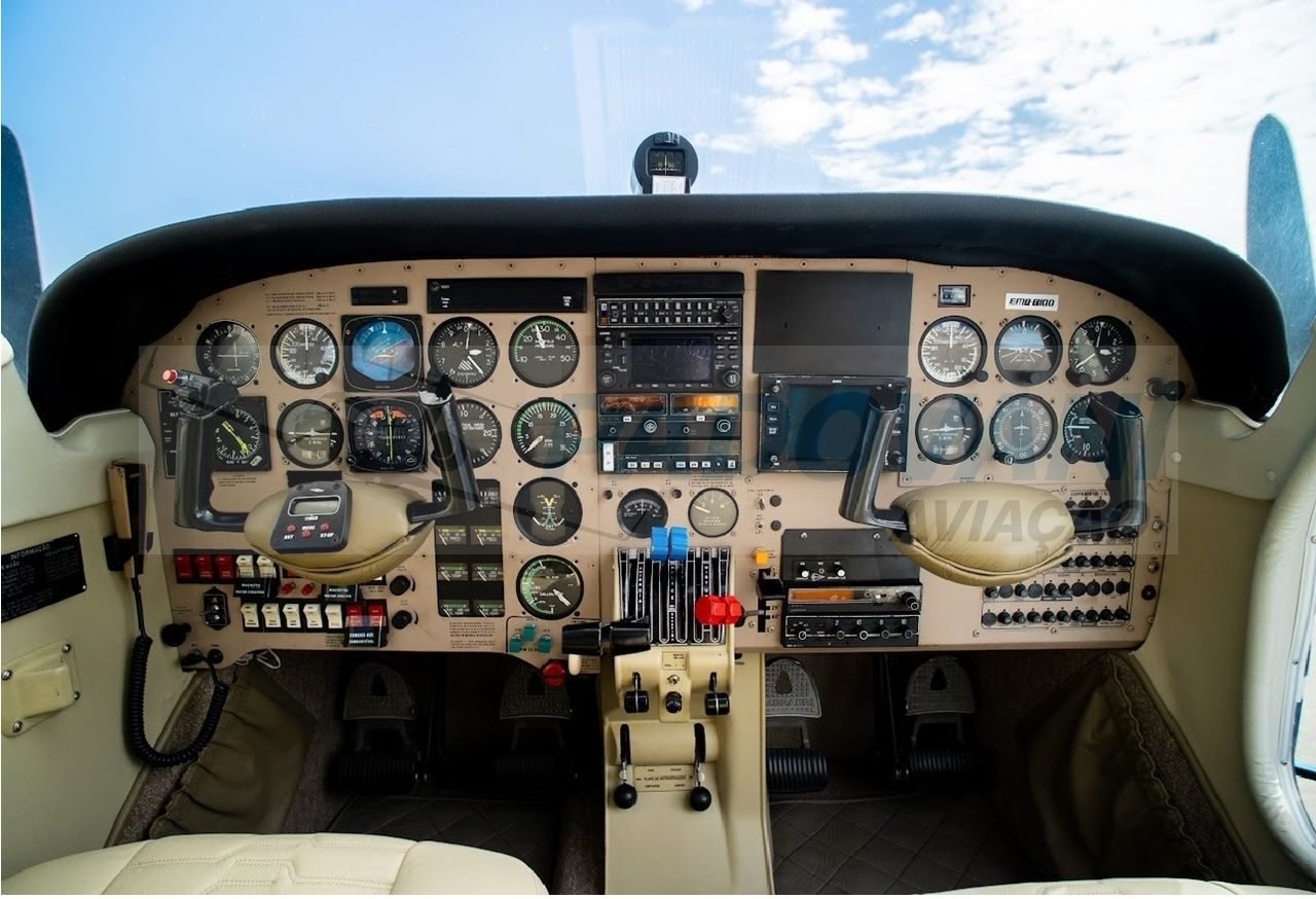 EMBRAER EMB-810D SENECA III 1995 EMBRAER EMB-810D SENECA III 1995