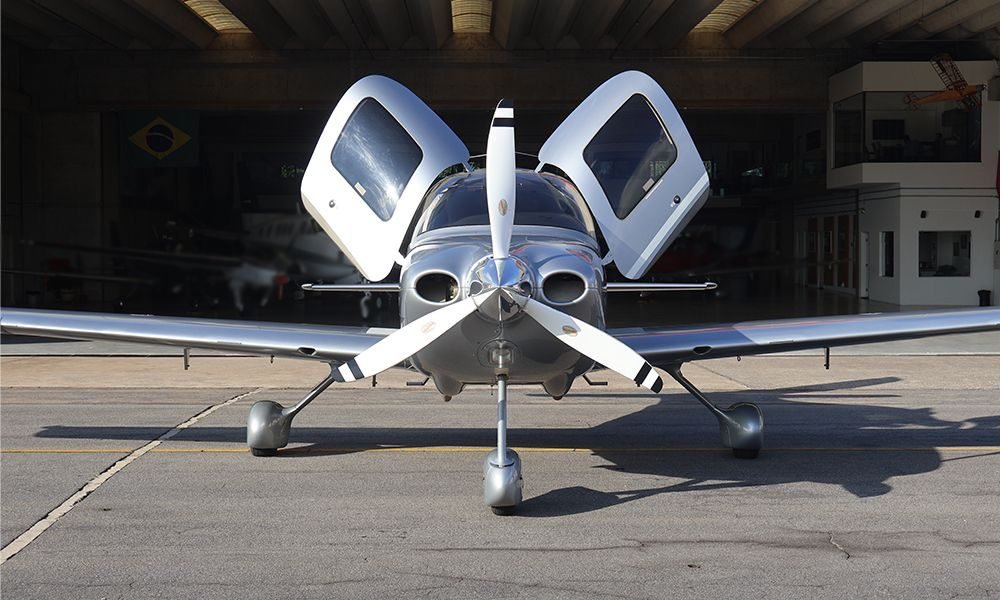 CIRRUS SR22 G2 GTS 2007 CIRRUS SR22 G2 GTS 2007